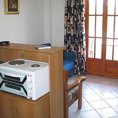 Costantonia Holiday Apartments Agia Marina  Room photo